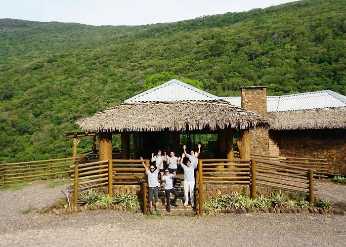 Cachoeira dos Borges Cabanas e Parque